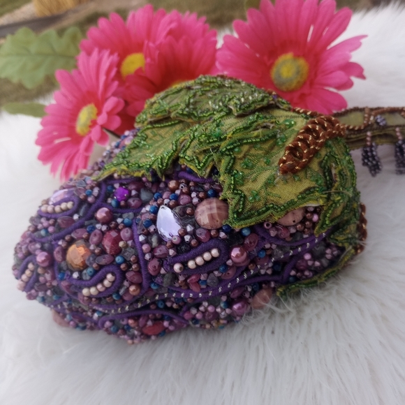 Mary Frances Purple Grapes Cluster Beaded Wristlet - Picture 6 of 16